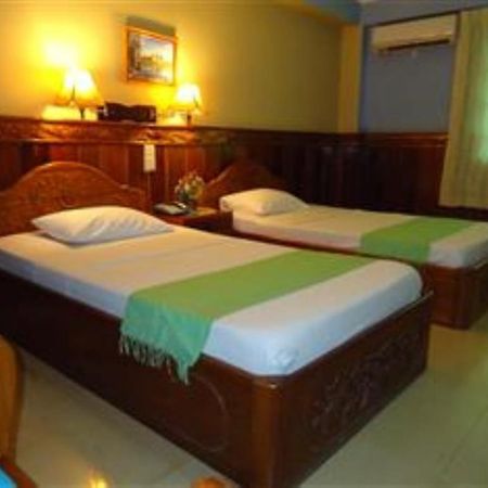 Spring Park Hotel Баттамбанг Экстерьер фото